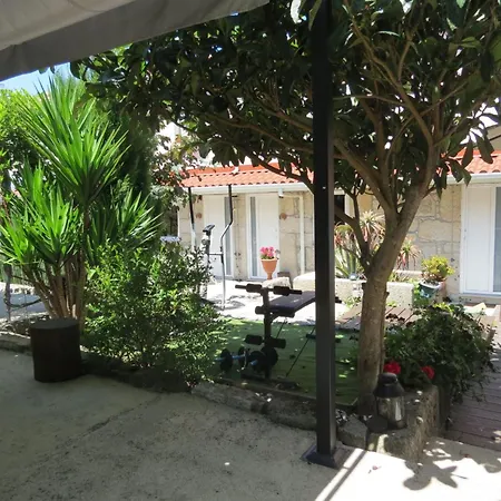 Rubin Charme Haeuser 9 By Interhome Vakantiehuis Porto